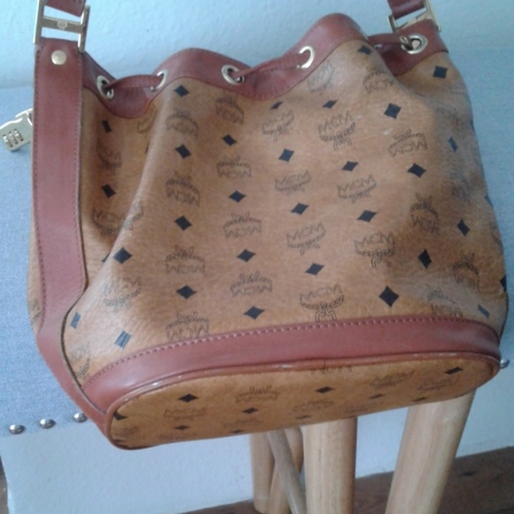 Hand bag - Picture 2 of 4